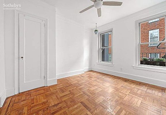3rd image of 141 Mulberry St #3D