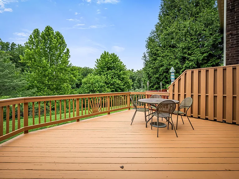 48 Winterberry Ct — Photo 35