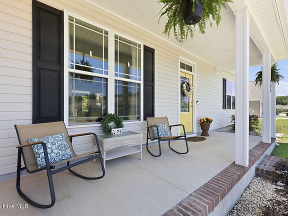 2nd image of 120 Shadow Creek Drive