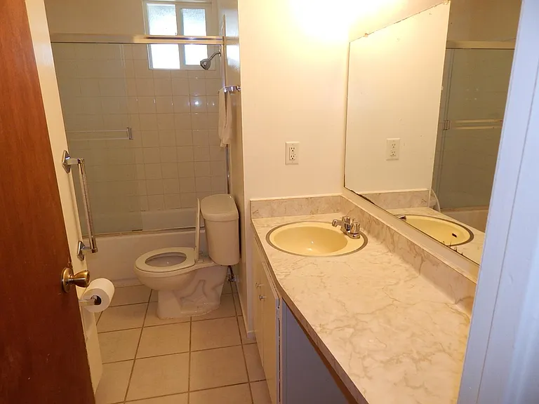 2512 Lafayette Dr — Photo 11