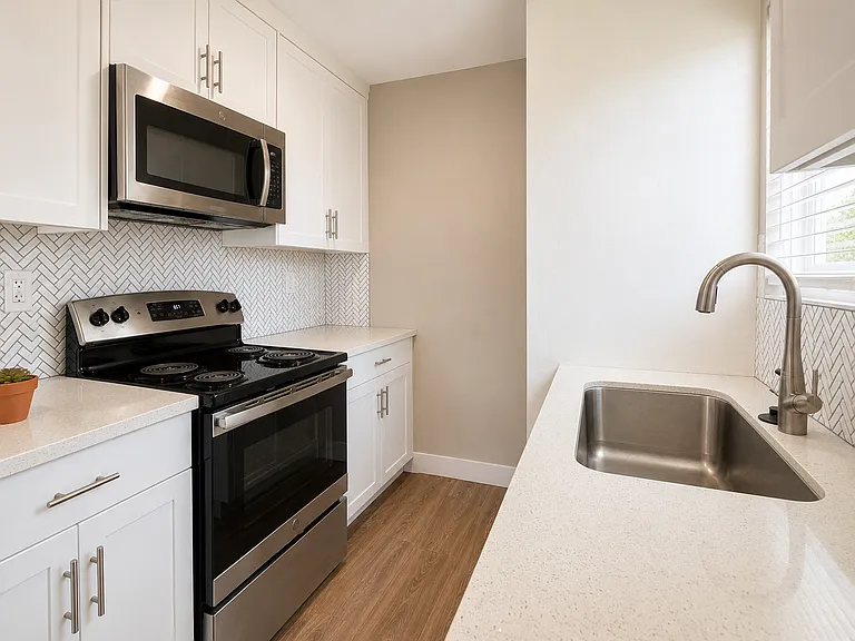 Mocha - 1 and 2 Bedroom Units in Escondido — Photo 21