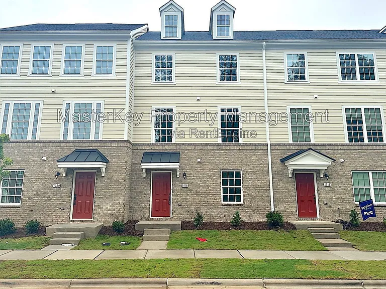 1018 Kentlands Dr — Photo 1