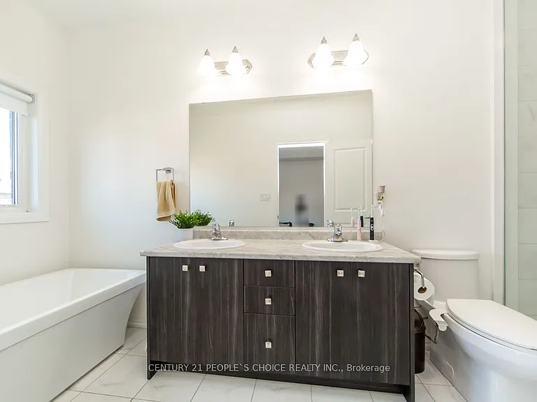 162 Ogston Cres — Photo 32