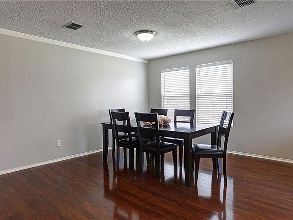 4th image of 3115 Melrose Dr