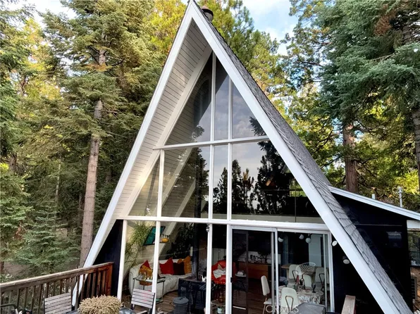 767 Grass Valley Rd, Lake Arrowhead, CA 92352