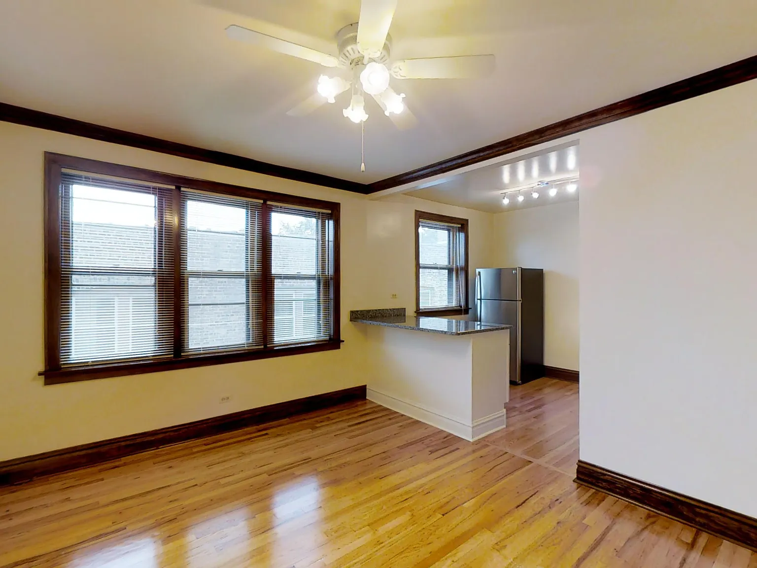 Kedzie Property — Photo 2