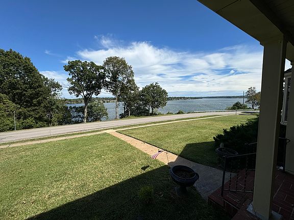 Expansive views of Old Hickory Lake could be yours!
