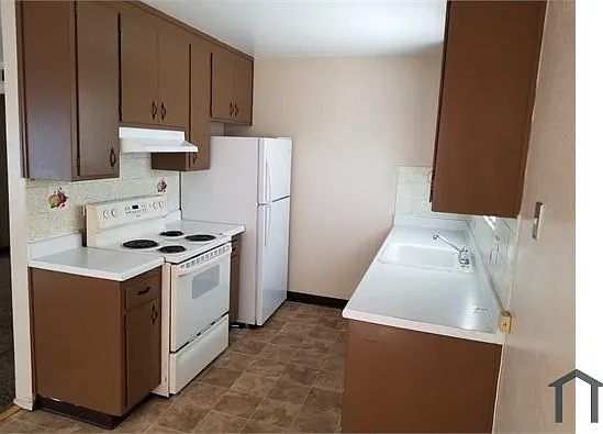 518 Fleming Ave E #4 — Photo 2