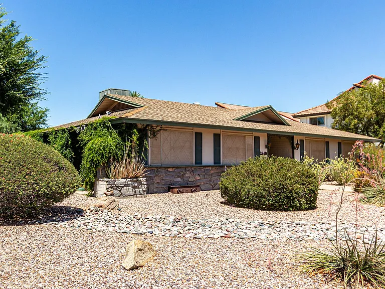 3540 E Montecito Ave — Photo 5