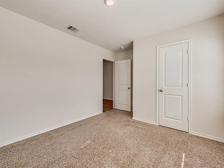 4016 Huntington Dr — Photo 22