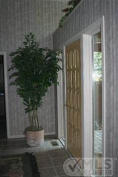 4th image of 119 Crestwood Dr