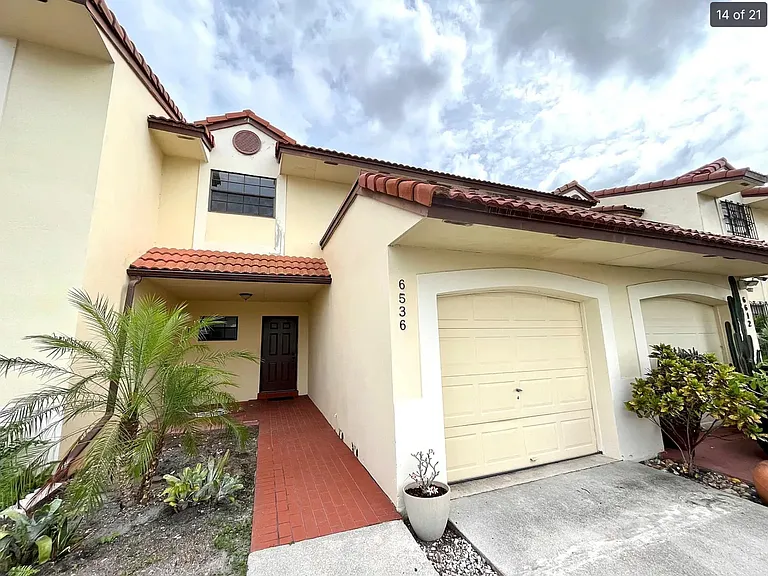 6536 NW 188th Ln — Photo 14