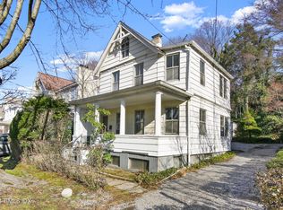 17 Pemberwick Rd, Greenwich, CT 06831