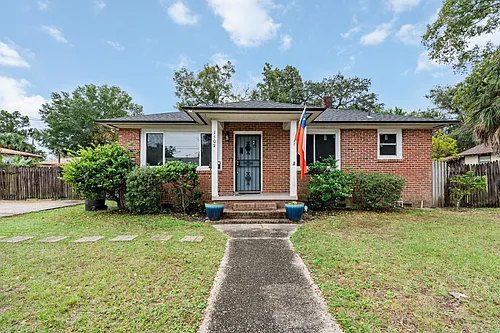 1507 W Gregory St Photo 1