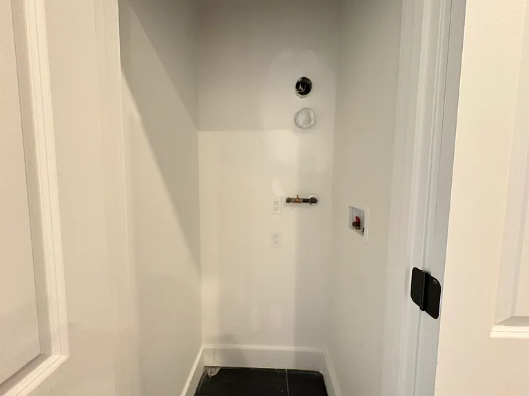 46 Bergen Ave #1F — Photo 6