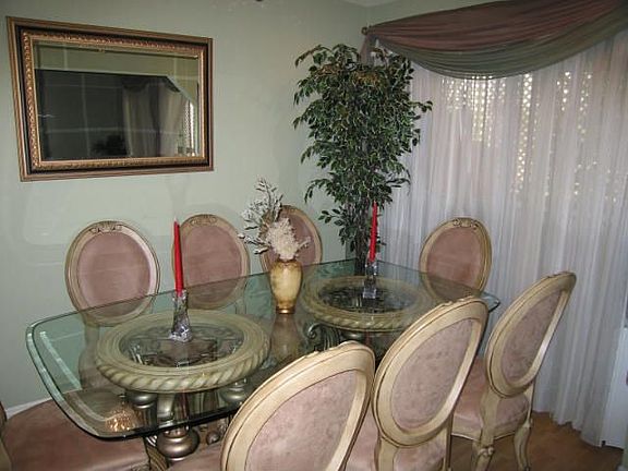 4th image of 6227 Morse Ave