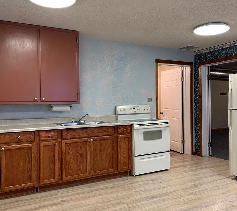 215 Main St, Smelterville, ID 83868 Zillow