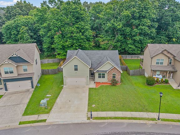3rd image of 125 Sycamore Hill Dr