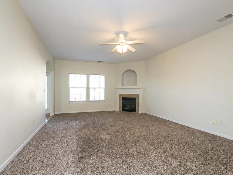4059 Clover Rd NW — Photo 4