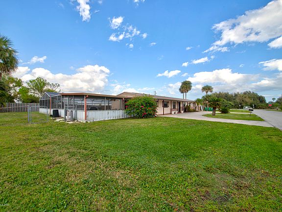 2nd image of 410 Palm Blvd