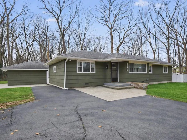 16740 Cleveland Rd, Granger, IN 46530