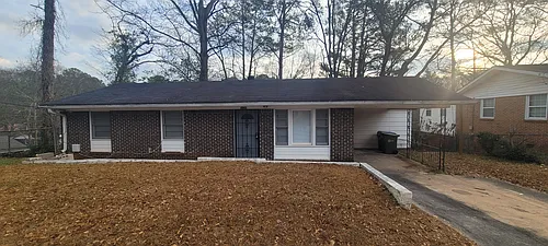 3236 Renault Rd SE Photo 1