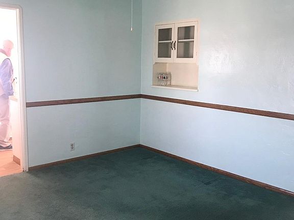 4th image of 408 E Buena Vista St