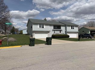 1642 Sapphire Way, Sun Prairie, WI 53590