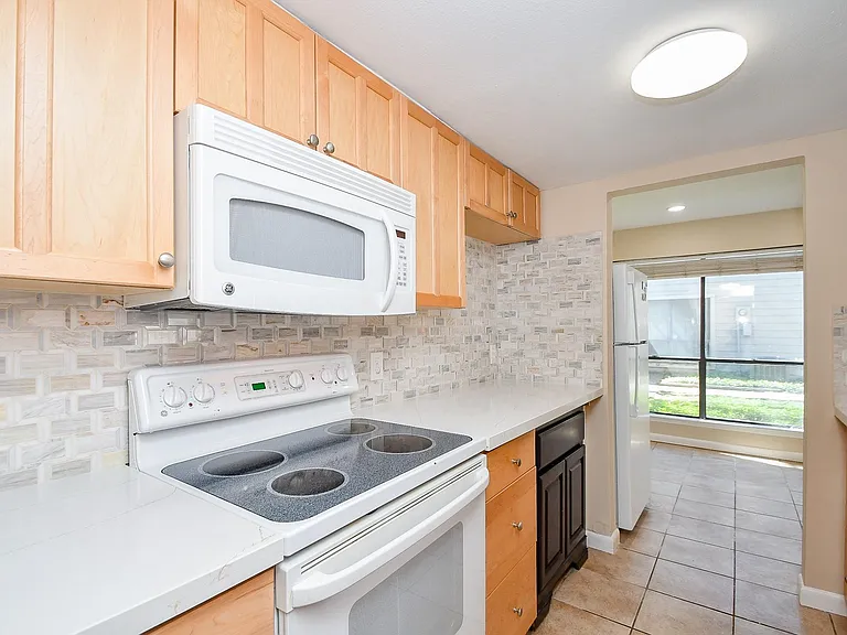 9536 Windswept Ln #9536 — Photo 3
