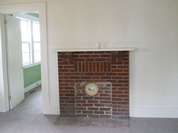 2nd image of 423 E Thomas St