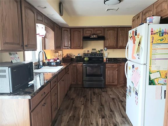 2nd image of 545 Fairview Ave