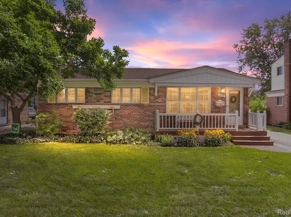 32726 Tuxedo Ct, Warren, MI 48092