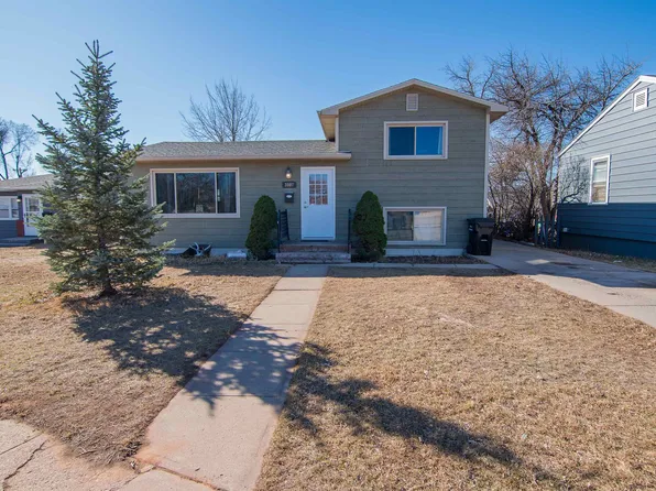 3907 W Omaha St, Rapid City, SD 57702