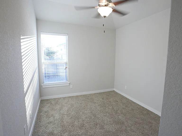 7102 Faith Way — Photo 10