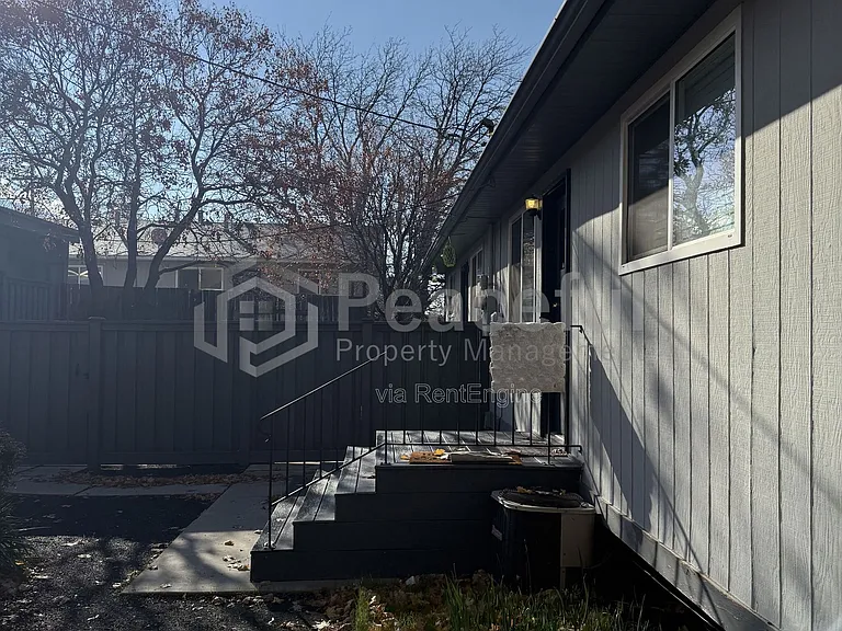 2025 S Broadmoor St — Photo 24