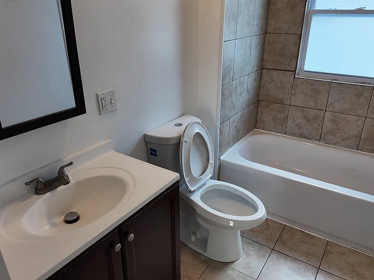 756 Stratford Ave #756 — Photo 10