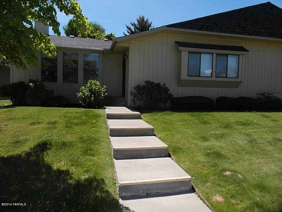 2nd image of 3109 Ponderosa Pl