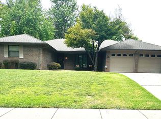 2308 El Camino St, Ponca City, OK 74604
