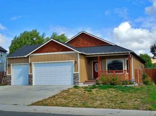 5249 Amberview Ln, Klamath Falls, OR 97603