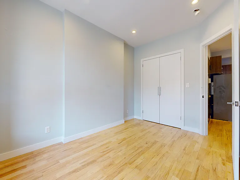 694 9th Ave #4A — Photo 9