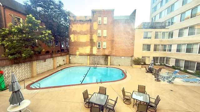 922 24th St NW #111 — Photo 3