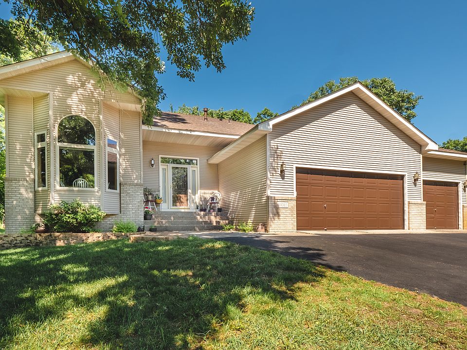 1st image of 38385 Glacier Dr