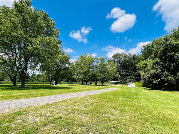 16758 Newell Rd, Tamms, IL 62988