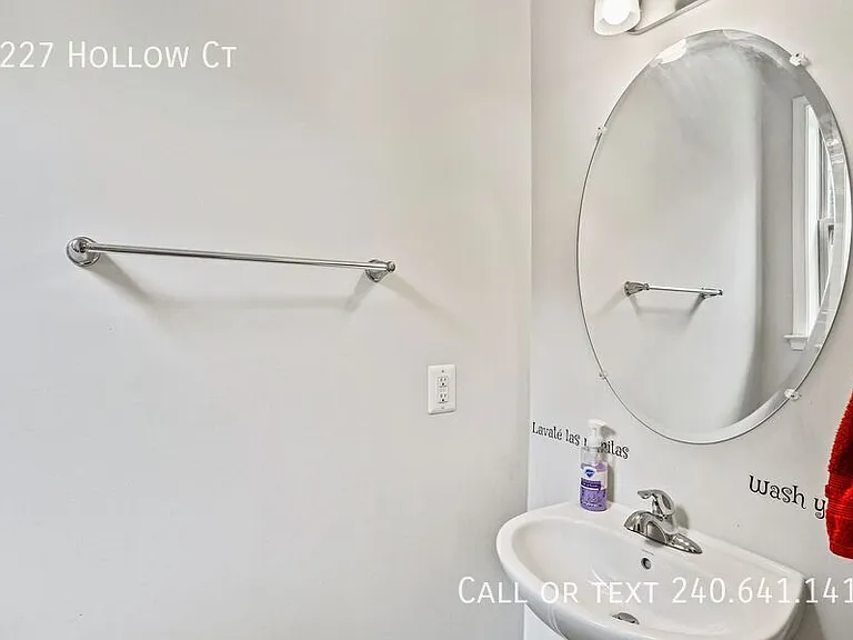 8227 Hollow Ct — Photo 29