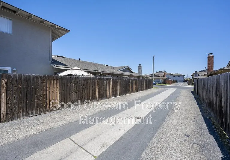16721 Bartlett Ln #3 — Photo 31