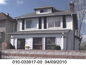 870 E Whittier St photo 1