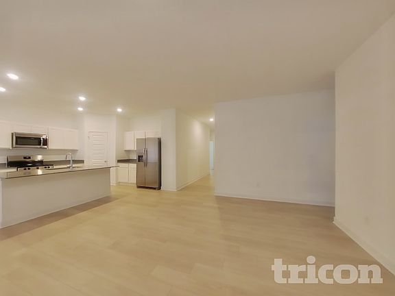 2nd image of 11838 Moorfield Ln