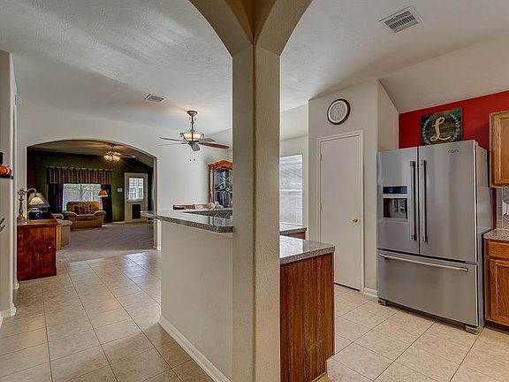 4th image of 11310 Hemington Dr