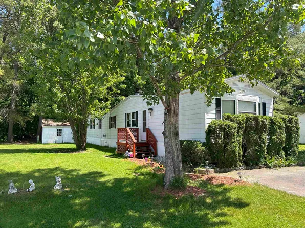 44 Estate Drive, Barrington, NH 03825