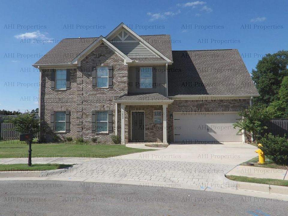 1st image of 7033 Southgate Dr SE